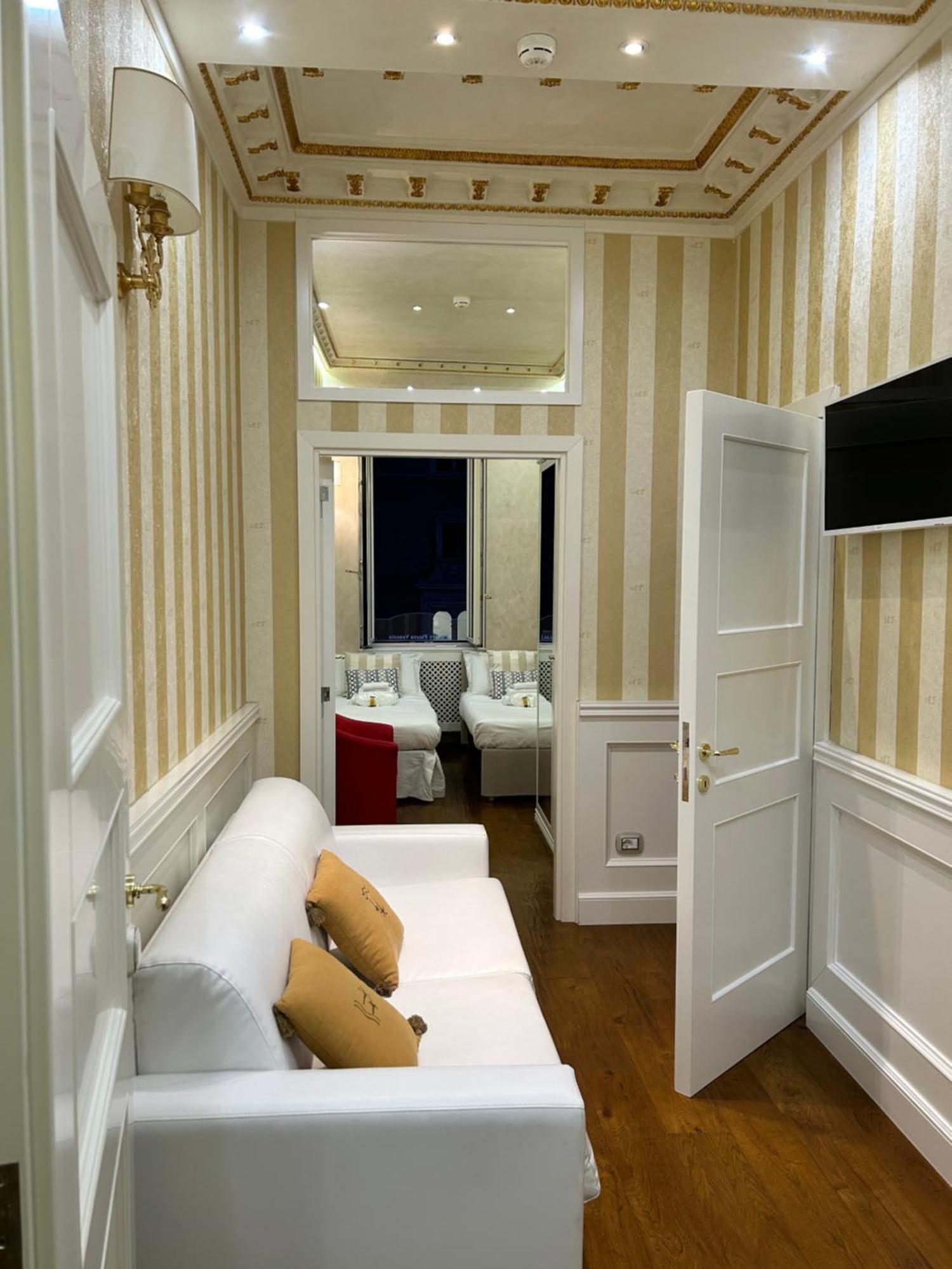 Piazza Venezia Luxury Suite روما المظهر الخارجي الصورة
