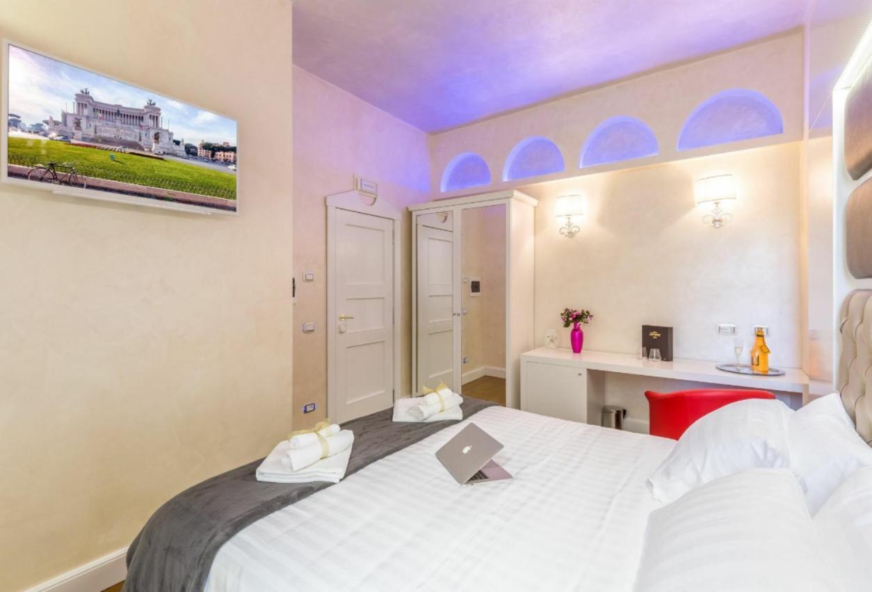 Piazza Venezia Luxury Suite روما المظهر الخارجي الصورة